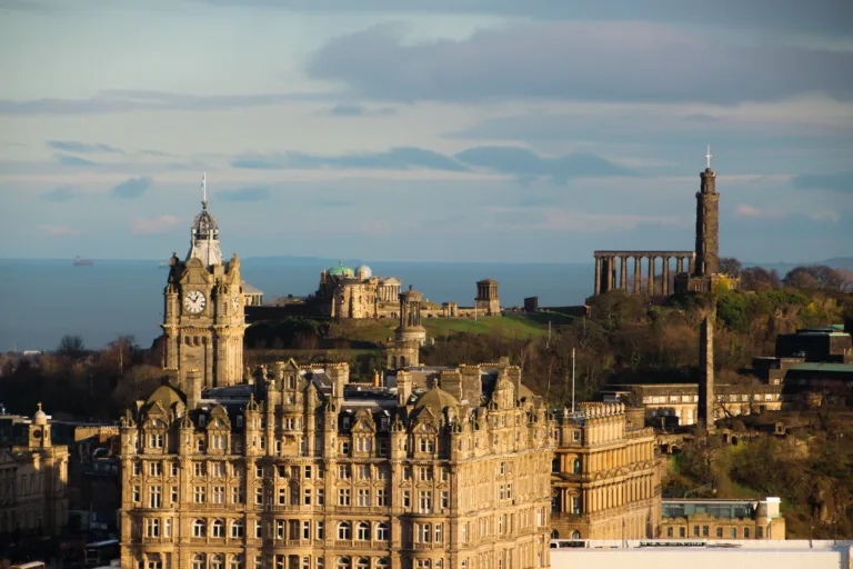 Edimburgo: tu guía local para enamorarte de la capital de Escocia
