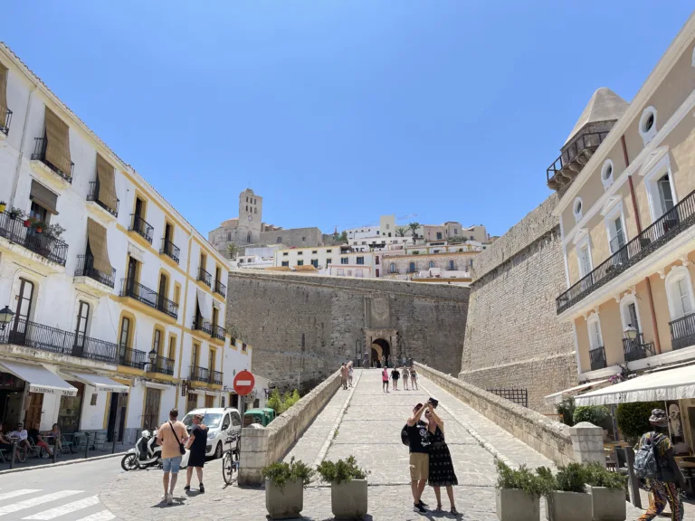 ¿Qué ver en 1 día en Dalt Vila, IBIZA?