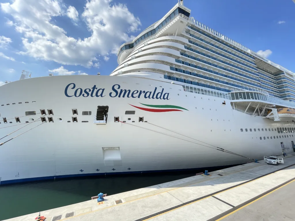 Antes De Comprar Un Paquete De Bebidas Del Crucero Costa Esmeralda