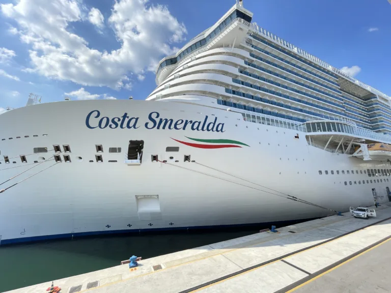 Antes de comprar 1 PAQUETE DE BEBIDAS del Crucero Costa Smeralda DEBES SABER..